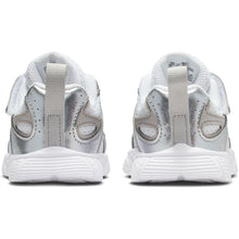 Lade das Bild in den Galerie-Viewer, NIKE V5 RNR TODDLER WHITE/BLACK-VAST GREY-COLLEGE Bild 7
