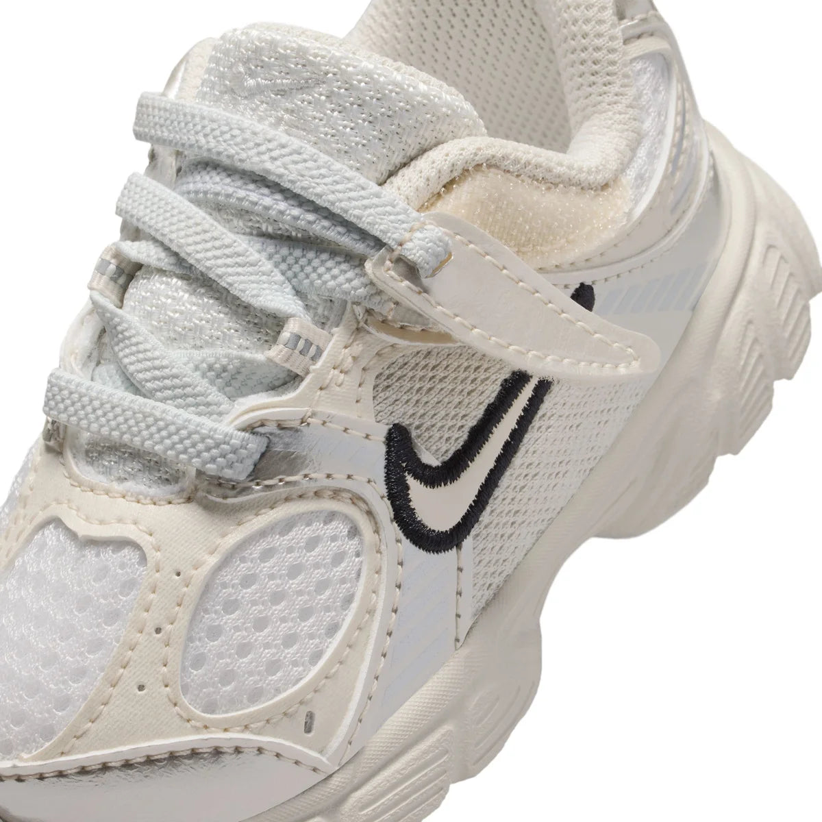 NIKE V5 RNR TODDLER SUMMIT WHITE/LT OREWOOD BRN-SA SUMMIT WHITE/LT OREWOOD BRN-SA Bild 3