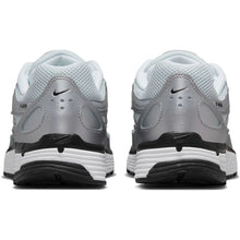 Load image into Gallery viewer, NIKE WMNS P-6000 WHITE/BLACK-METALLIC SILVER Bild 4
