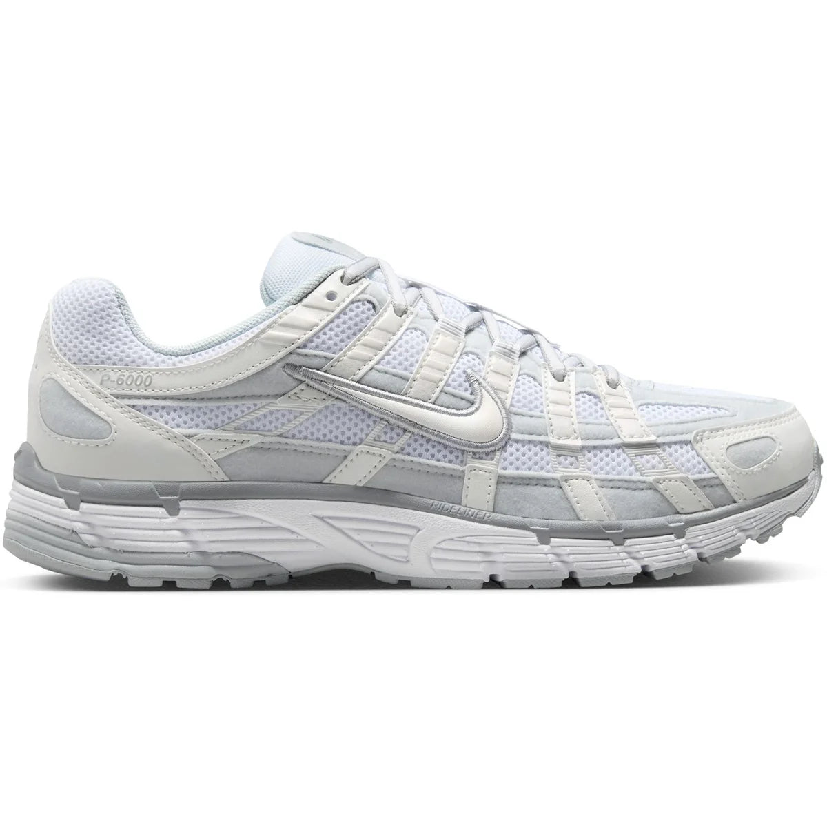 WMNS NIKE P-6000 MTLC SUMMIT WHT/WHITE-PURE PLATINUM MTLC SUMMIT WHT/WHITE-PURE PLA Bild 1