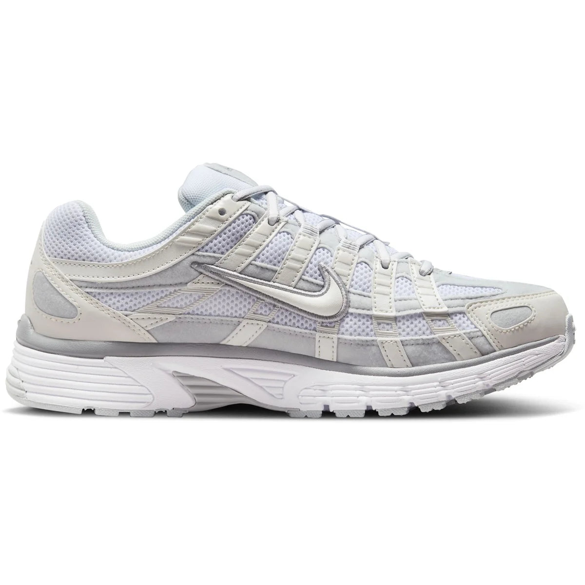 WMNS NIKE P-6000 MTLC SUMMIT WHT/WHITE-PURE PLATINUM MTLC SUMMIT WHT/WHITE-PURE PLA Bild 6