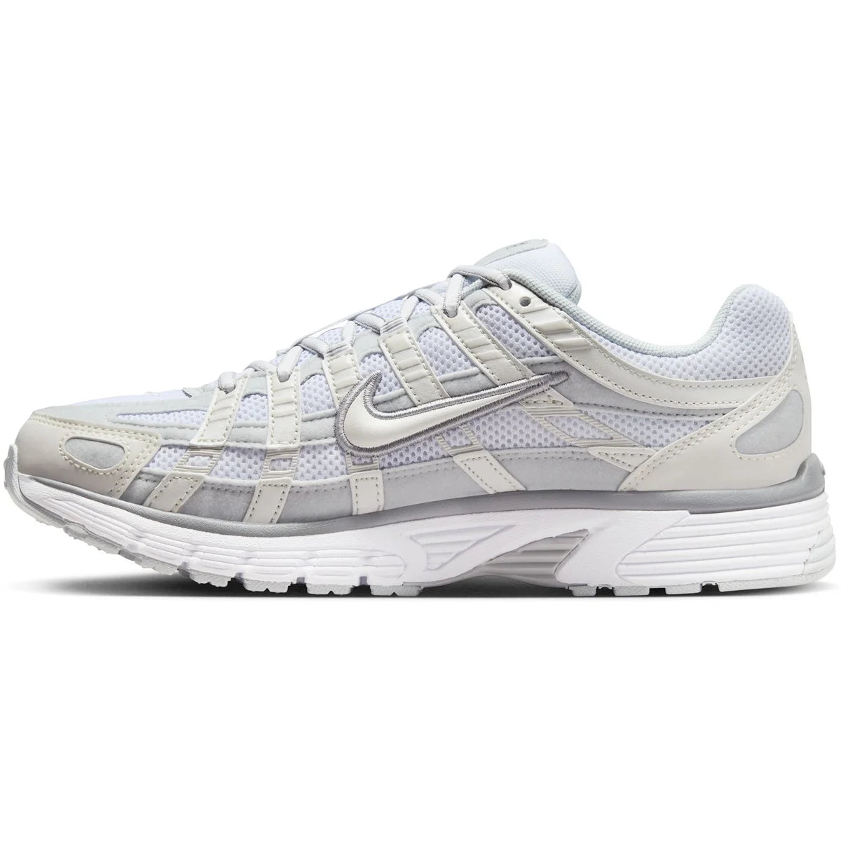 WMNS NIKE P-6000 MTLC SUMMIT WHT/WHITE-PURE PLATINUM MTLC SUMMIT WHT/WHITE-PURE PLA Bild 8