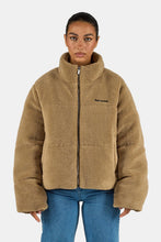 Load image into Gallery viewer, PEGADOR GEORGIA TEDDY PUFFER JACKET SAND SAND Bild 4
