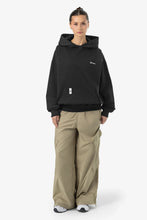 Lade das Bild in den Galerie-Viewer, PEGADOR LINA OVERSIZED HOODIE WASHED BLACK WASHED BLACK Bild 2
