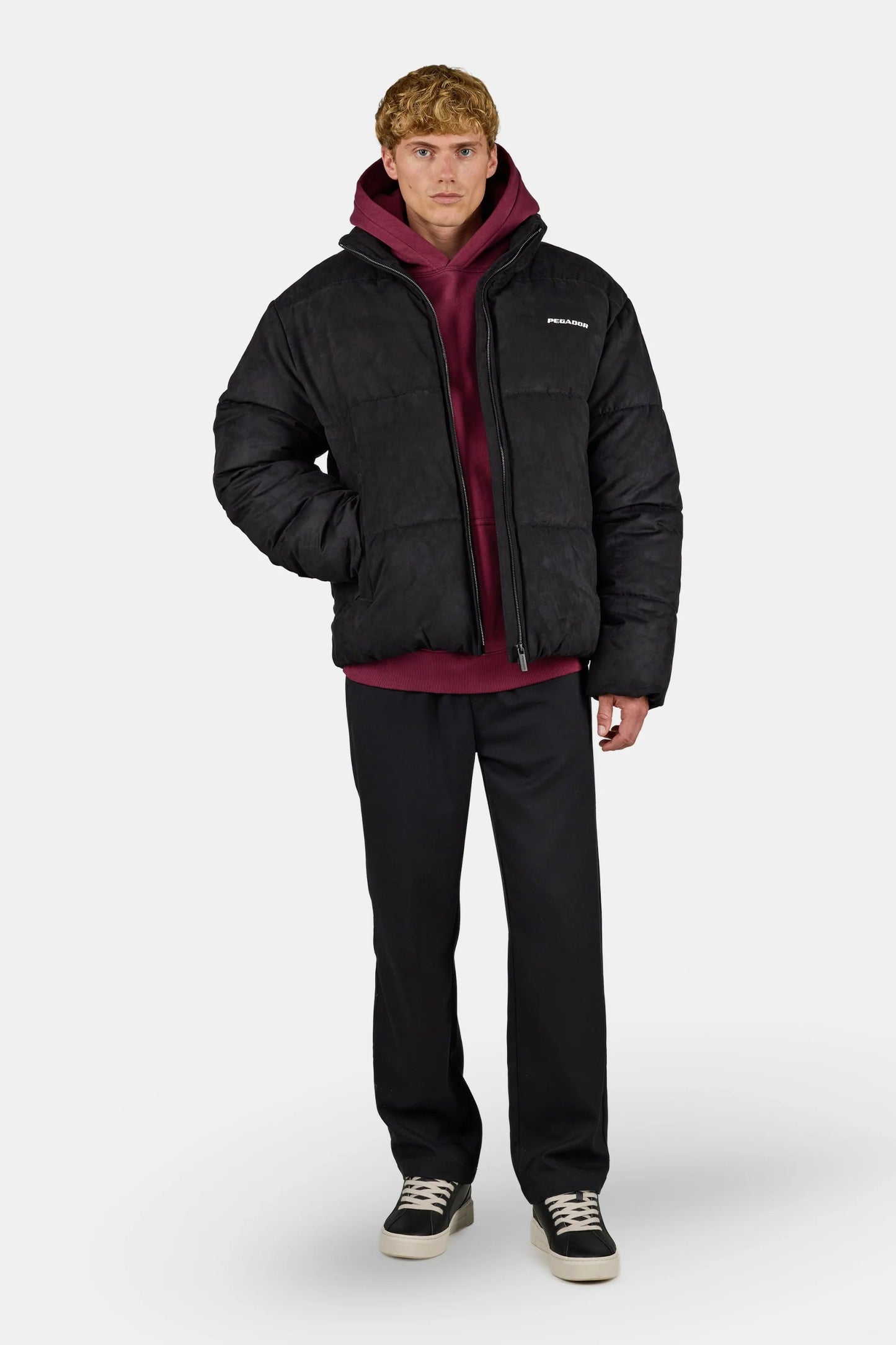 PEGADOR SIDAN VELOUR PUFFER JACKET BLACK BLACK / WHITE Bild 2