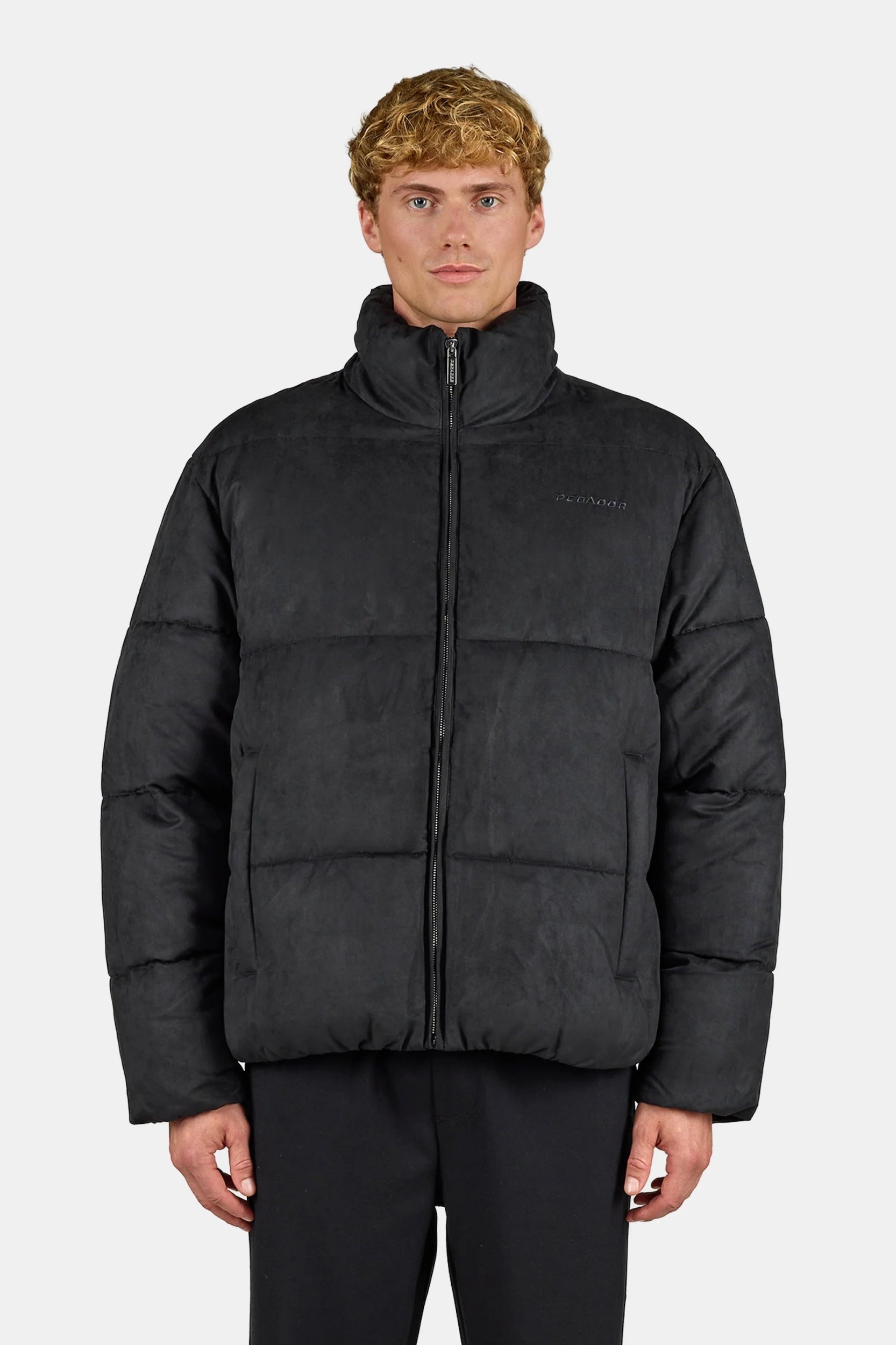 PEGADOR SIDAN VELOUR PUFFER JACKET BLACK BLACK Bild 4