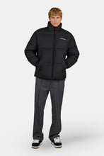 Lade das Bild in den Galerie-Viewer, PEGADOR SOLIN PUFFER JACKET BLACK BLACK Bild 3
