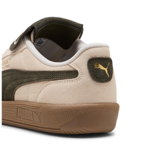 Lade das Bild in den Galerie-Viewer, PUMA PALERMO PREMIUM SUEDE ALPINE SNOW-DARK OLIVE-PUMA GOLD Bild 4
