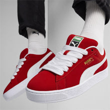 Lade das Bild in den Galerie-Viewer, PUMA SUEDE XL FOR ALL TIME RED-PUMA WHITE Bild 3
