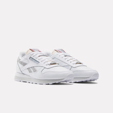 Lade das Bild in den Galerie-Viewer, REEBOK CLASSIC LEATHER
