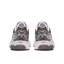Lade das Bild in den Galerie-Viewer, SAUCONY PROGRID OMNI 9 WHITE/BROWN Bild 4
