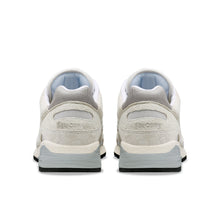 Lade das Bild in den Galerie-Viewer, SAUCONY SHADOW 6000 WHITE/GREY Bild 3
