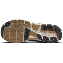 Load image into Gallery viewer, NIKE ZOOM VOMERO 5
