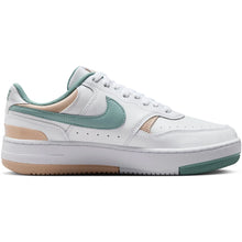 Lade das Bild in den Galerie-Viewer, NIKE GAMMA FORCE
