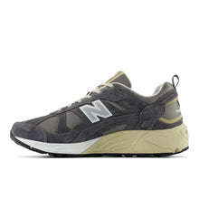Lade das Bild in den Galerie-Viewer, NEW BALANCE 878
