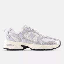 Load image into Gallery viewer, NEW BALANCE 530
