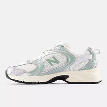 Load image into Gallery viewer, NEW BALANCE 530
