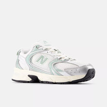 Load image into Gallery viewer, NEW BALANCE 530
