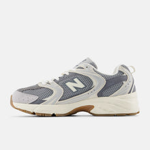 Load image into Gallery viewer, NEW BALANCE 530
