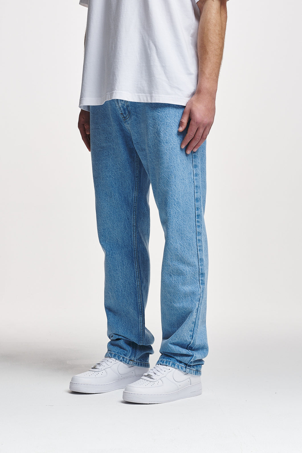 2Y STUDIOS GABRIE BASIC STRAIGHT JEANS LIGHT BLUE