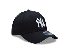 Load image into Gallery viewer, NEW ERA 9FORTY CAP NEW YORK YANKEES
